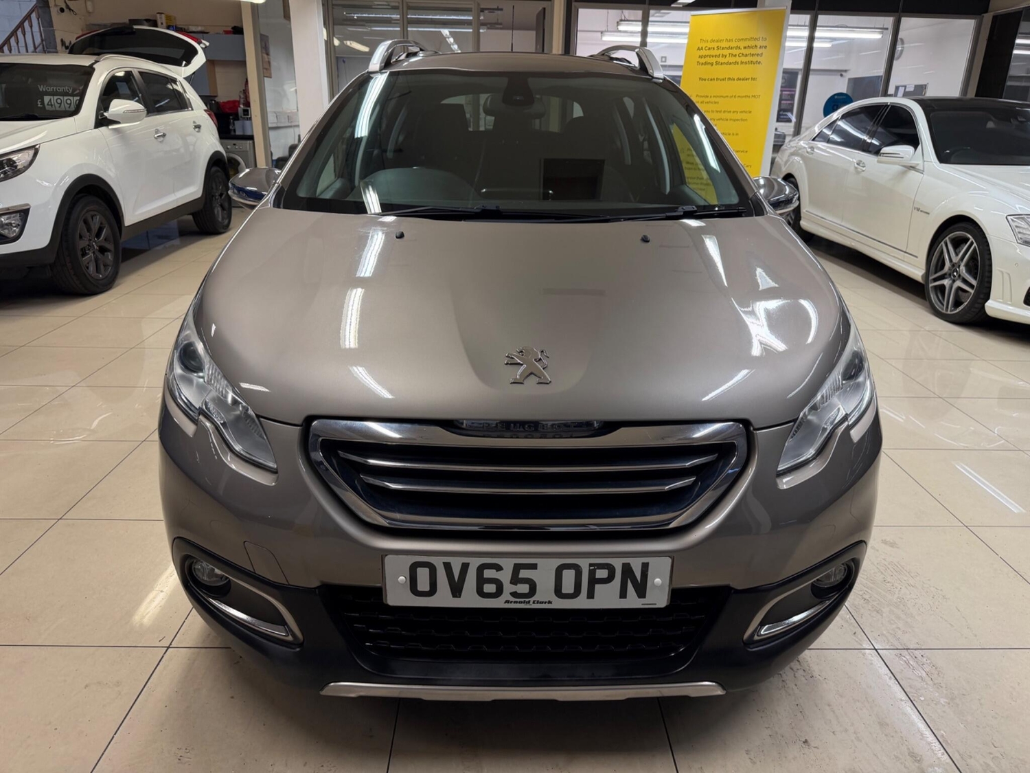 [ berth ]Peugeot 2008