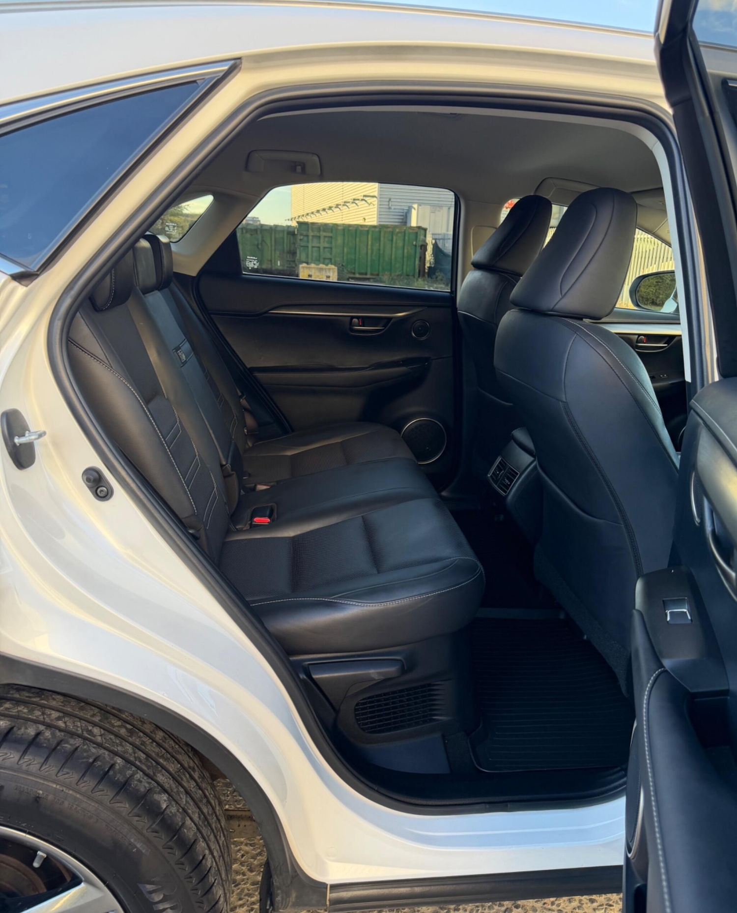 Lexus NX 2018 - Cars
