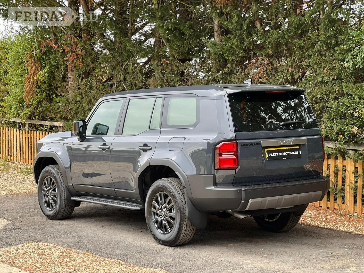 [ berth ]Toyota Land Cruiser