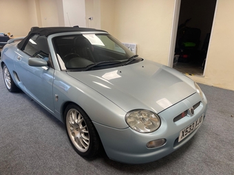 MG MGF 2000