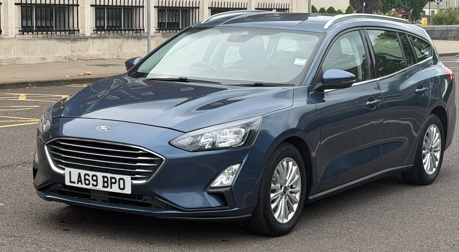 Ford Focus Barking