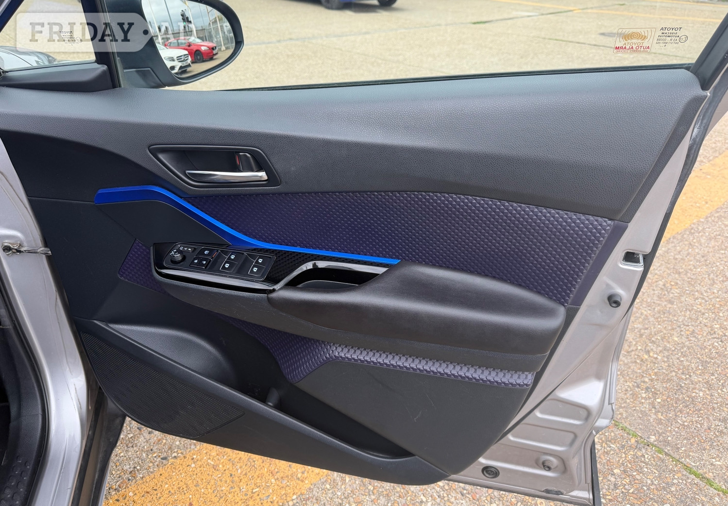[ berth ]Toyota C-HR