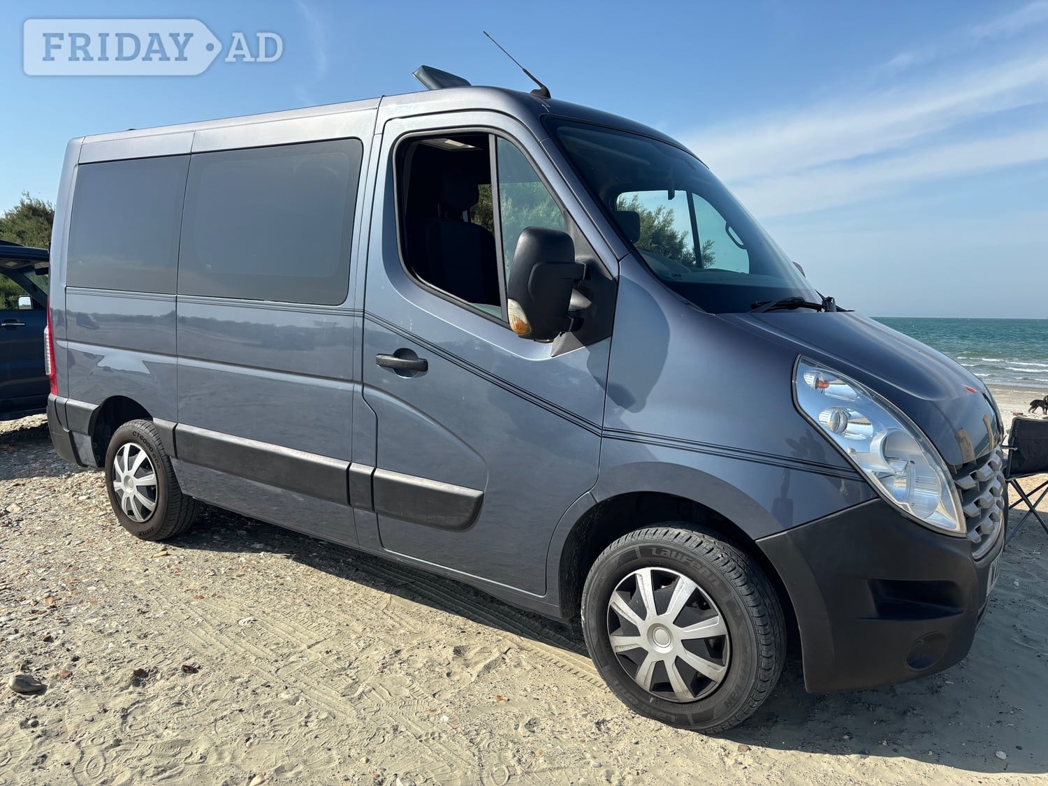 Renault Master 2011 in Dorking