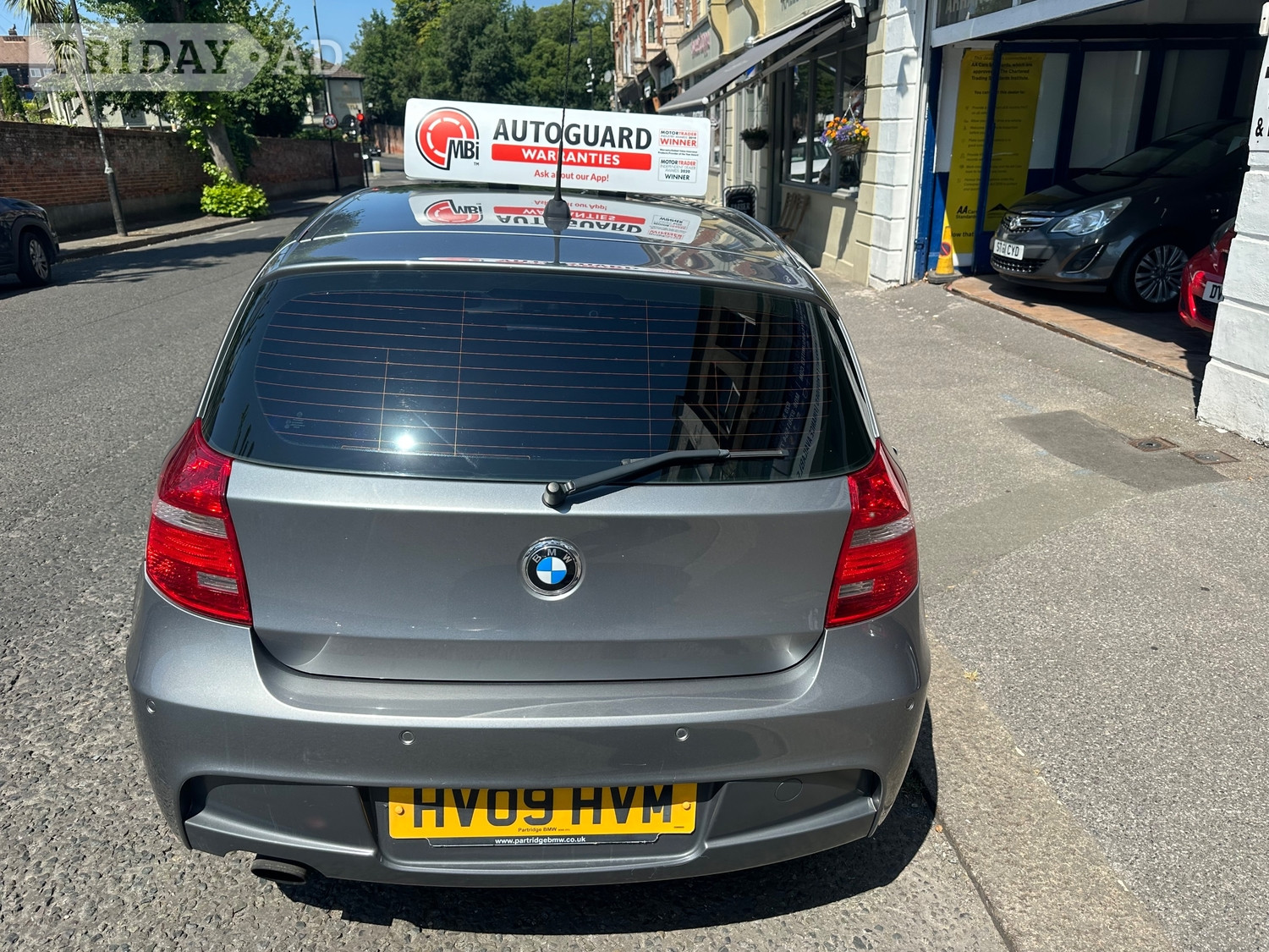 BMW 1 Series 2009 - Cars in Sutton