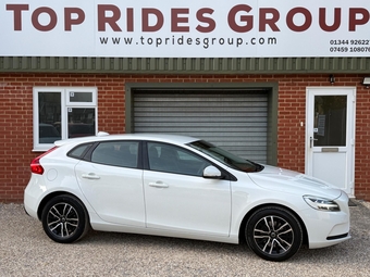 Volvo V40 2018