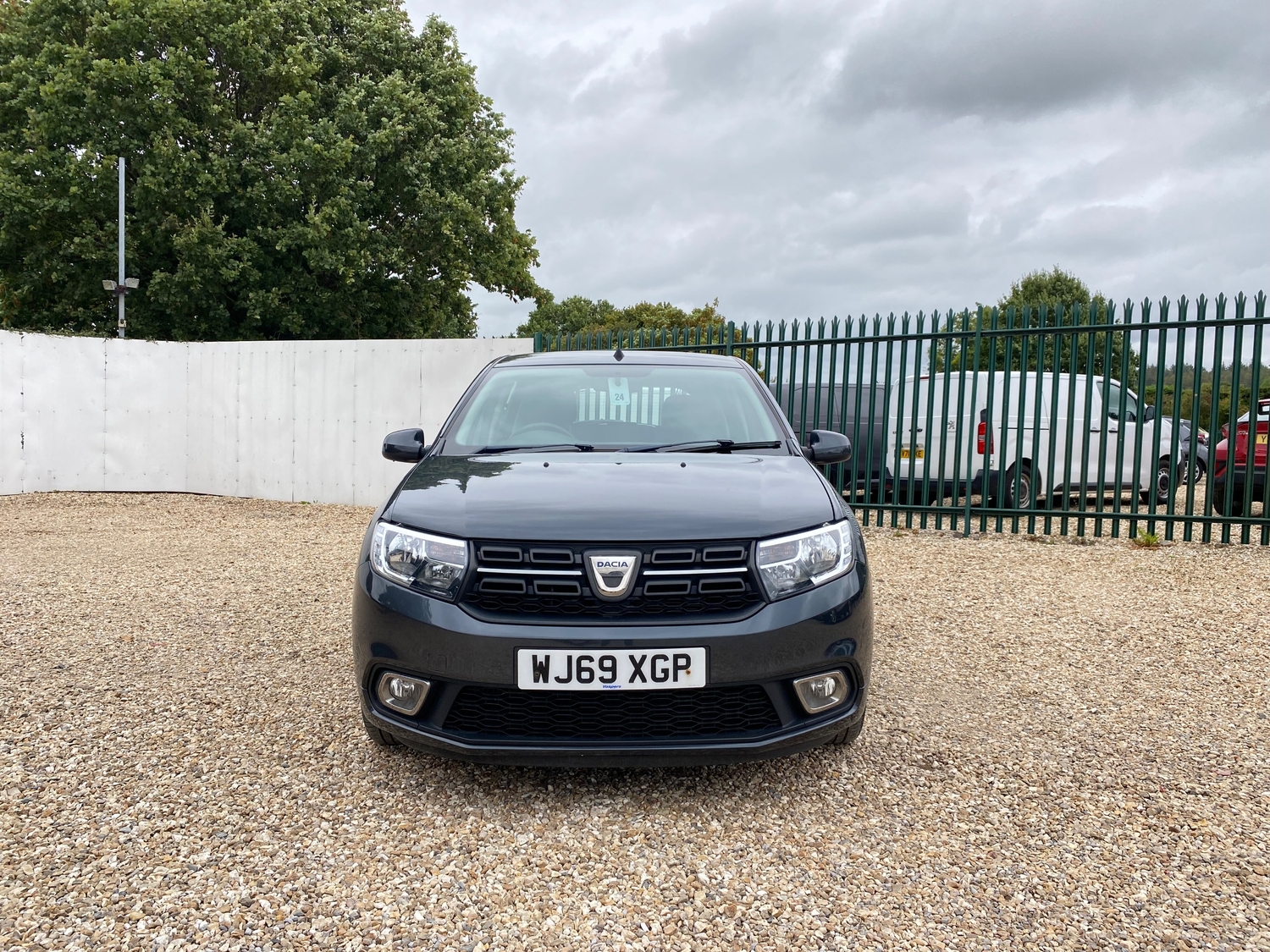 [ berth ]Dacia Sandero