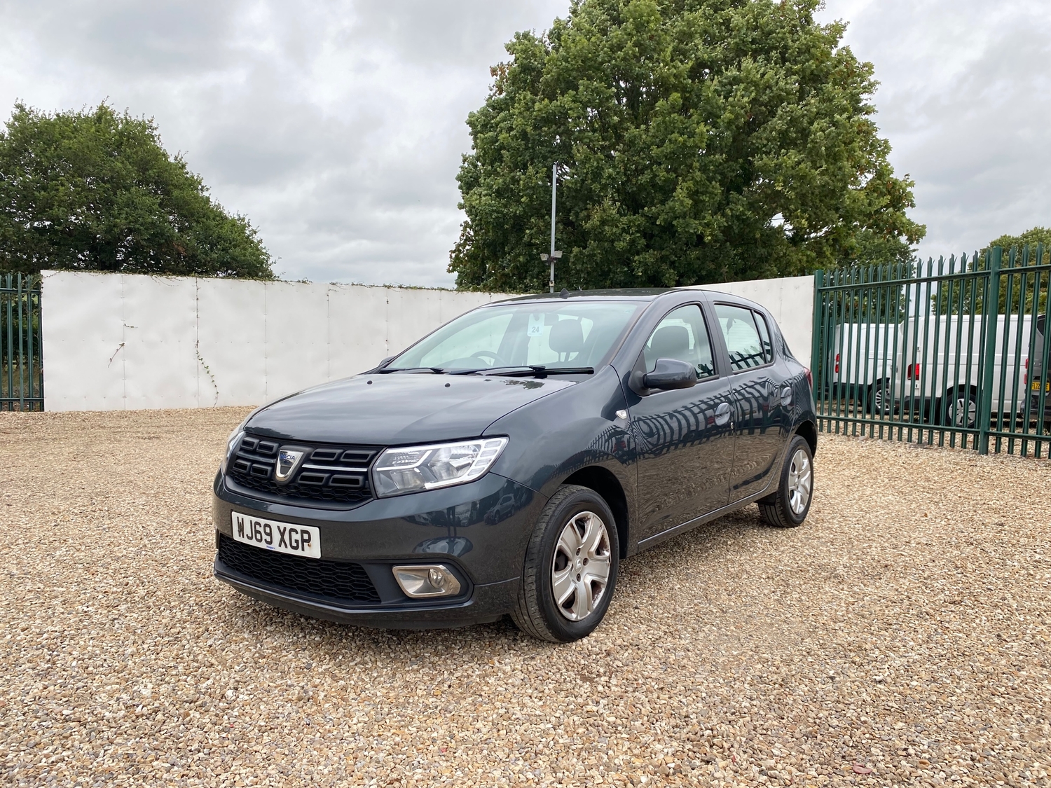 Dacia Sandero 2019 - Cars in Axminster
