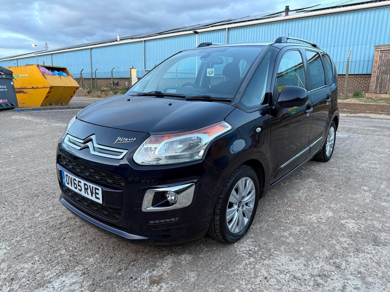 [ berth ]Citroen C3 Picasso
