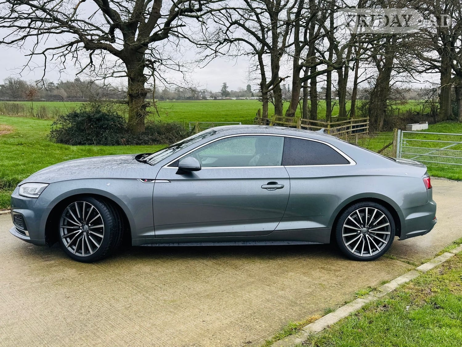 [ berth ]Audi A5