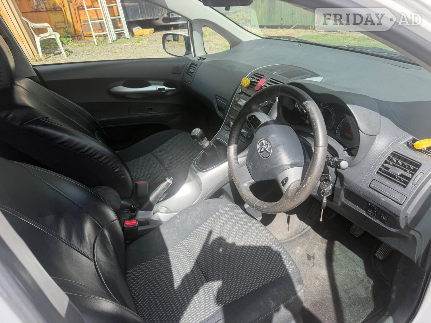 Toyota Auris 2010 - Cars in Uxbridge