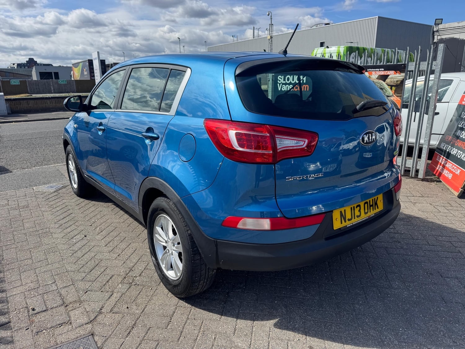 [ berth ]Kia Sportage