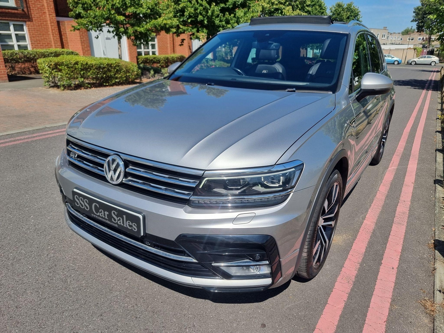 Volkswagen Tiguan 2017 - Cars in Wandsworth