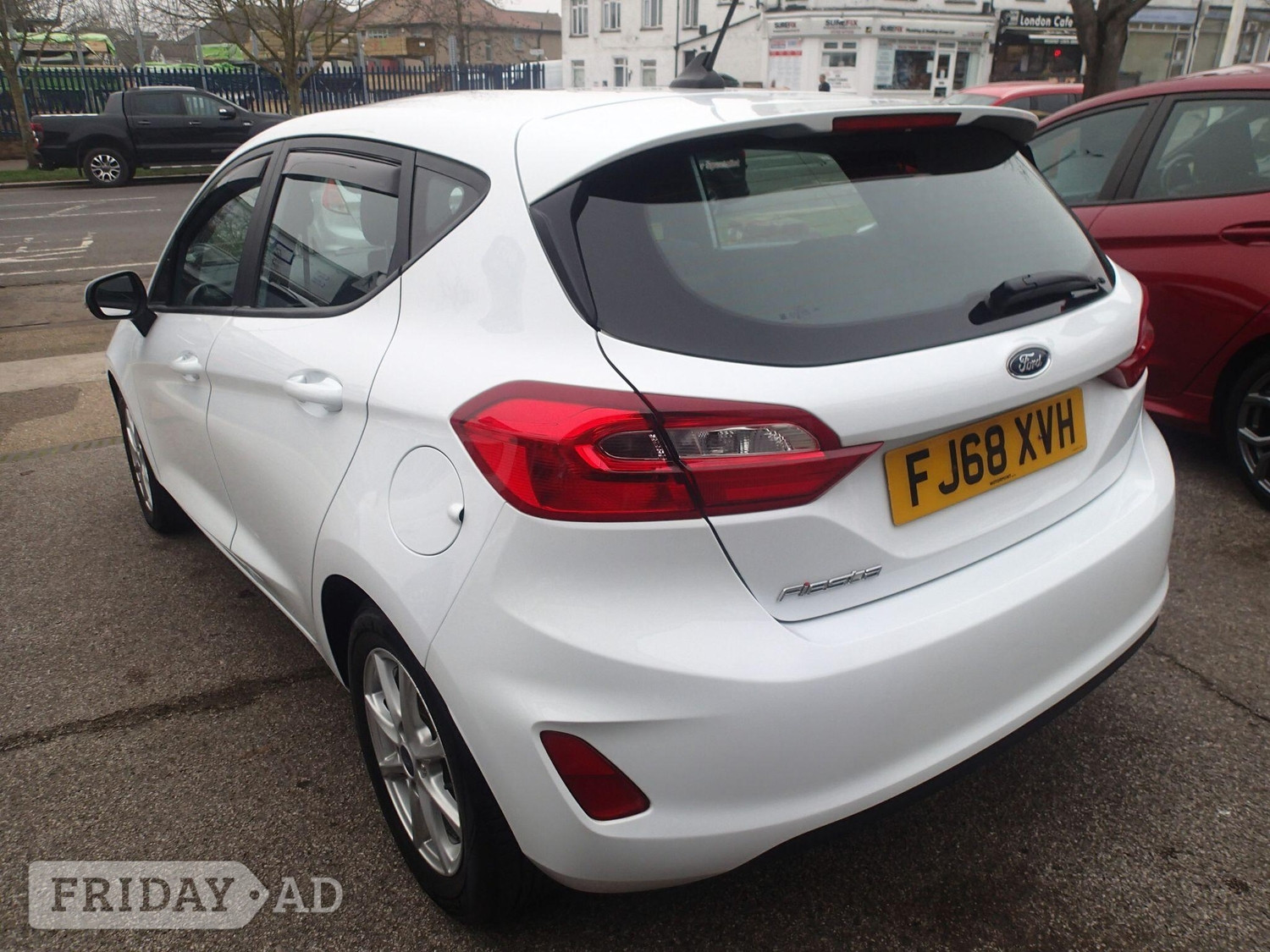 [ berth ]Ford Fiesta