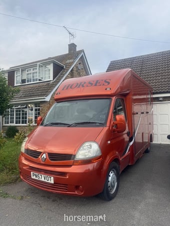 Marlborough  Renault Horsebox