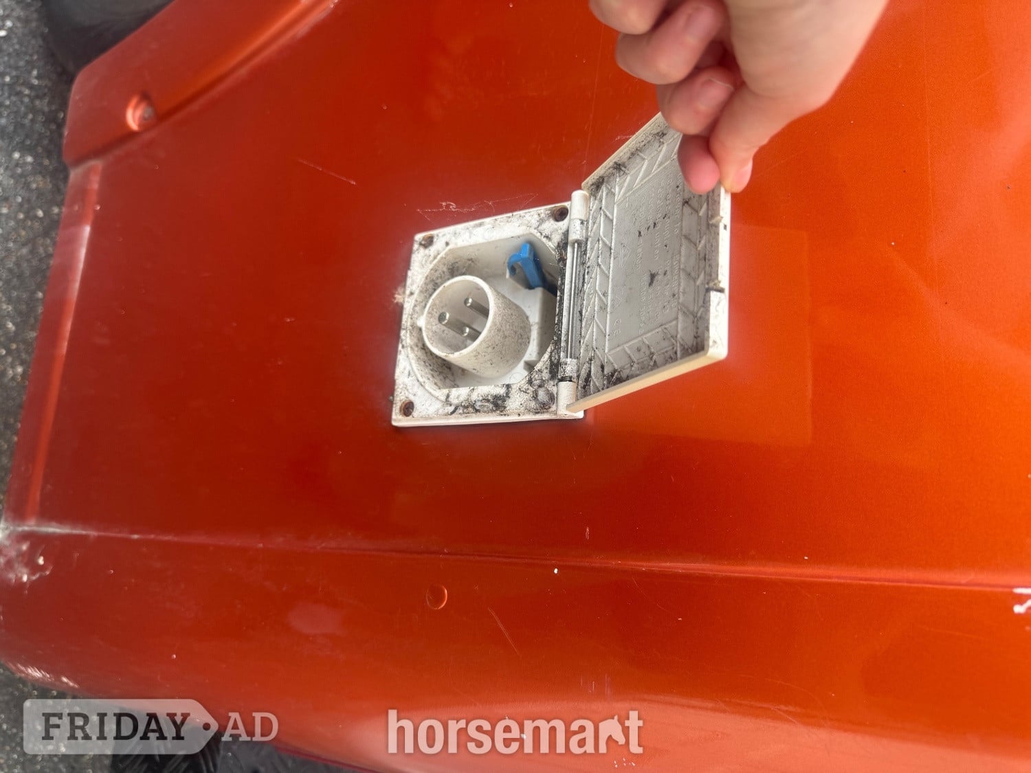 Marlborough  Renault Horsebox - Trailers & Horseboxes in Wyatt's Green