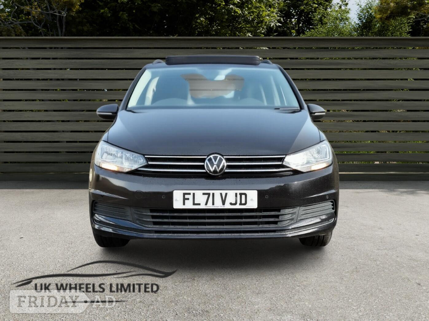 [ berth ]Volkswagen Touran