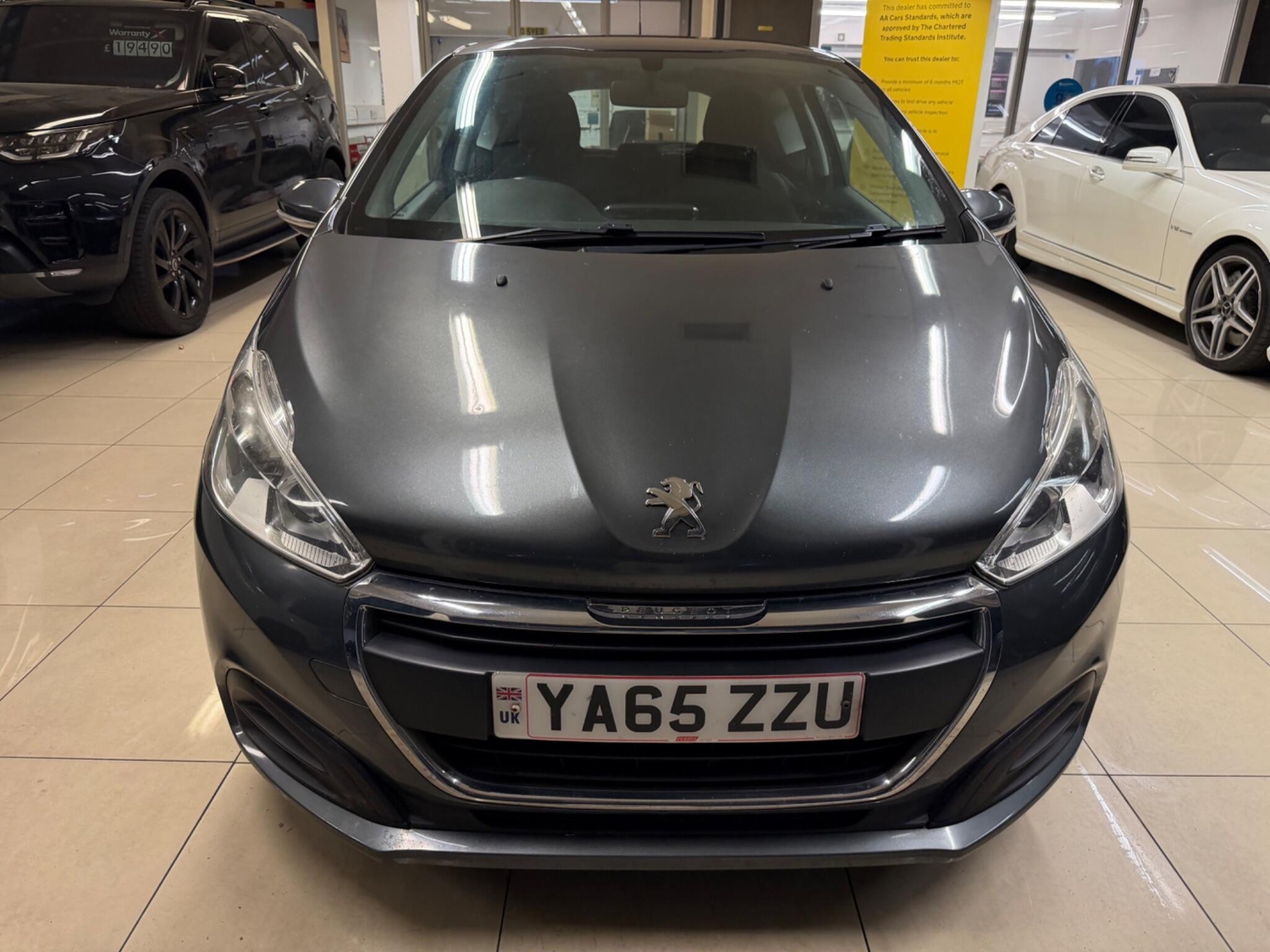 [ berth ]Peugeot 208