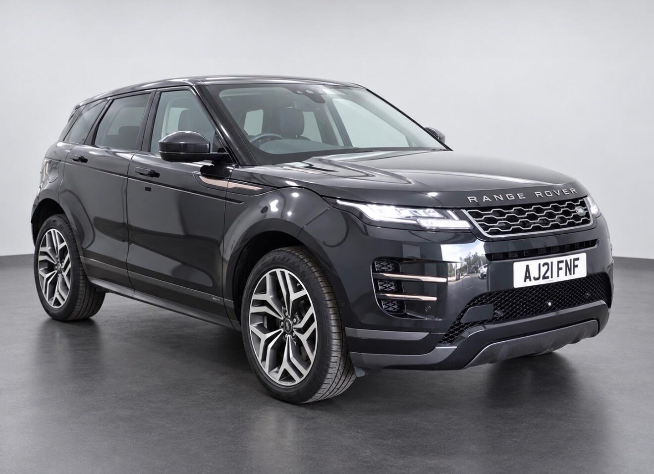 [ berth ]Land Rover Range Rover Evoque