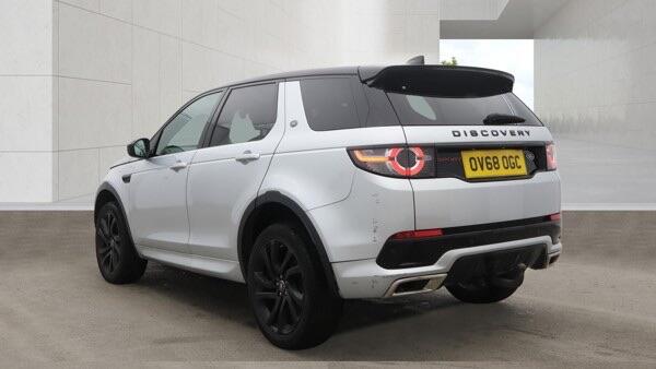 [ berth ]Land Rover Discovery Sport