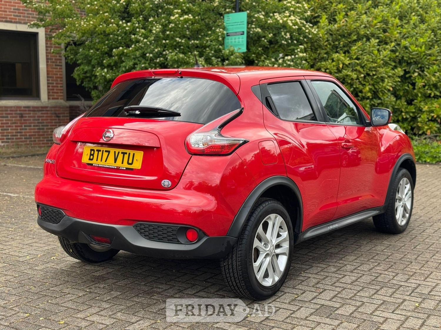 Nissan Juke 2017 - Cars in Hillingdon