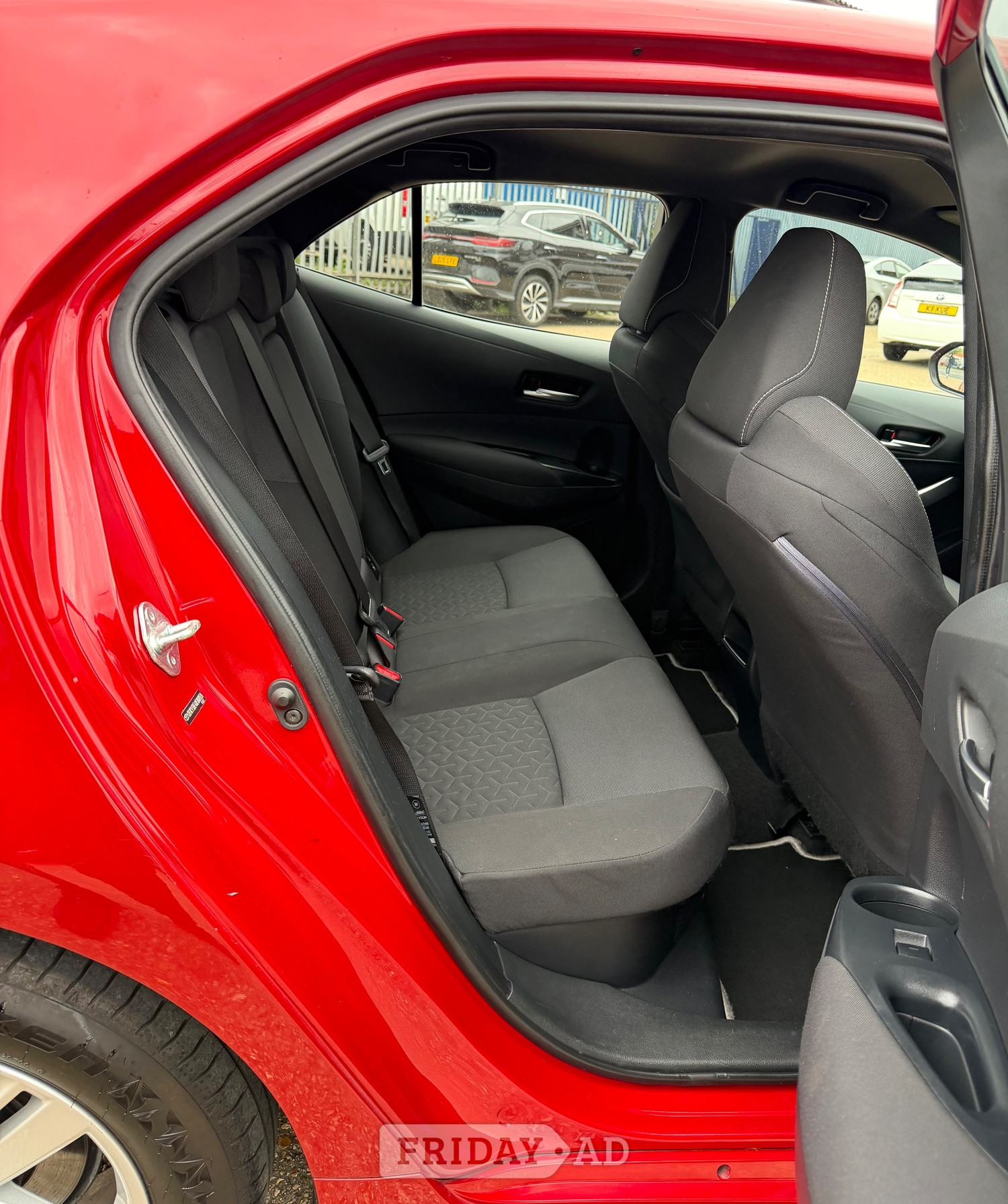 Toyota Corolla 2019 - Cars in Havering