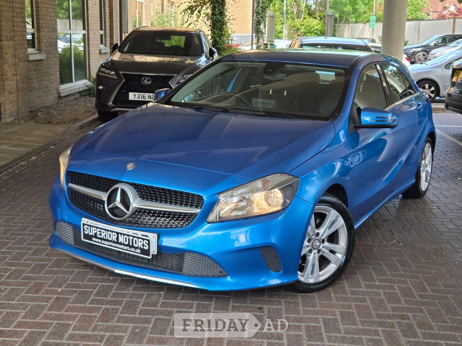 [ berth ]Mercedes-Benz A Class