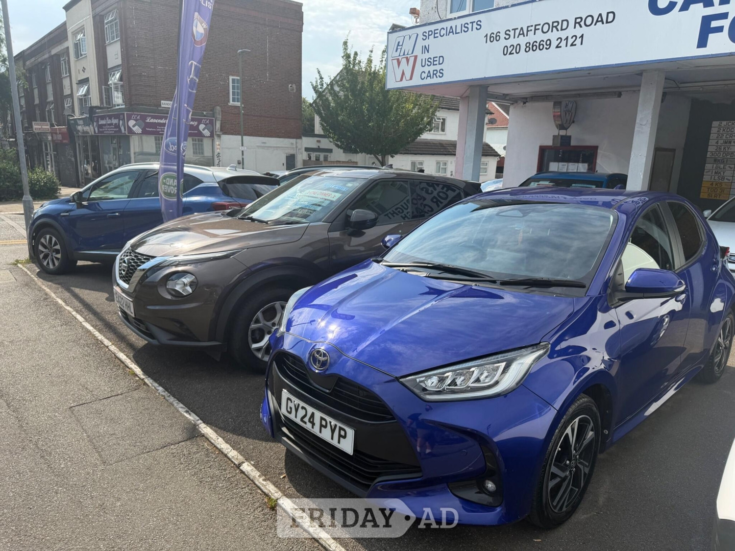 Toyota Yaris 2024 in Sutton