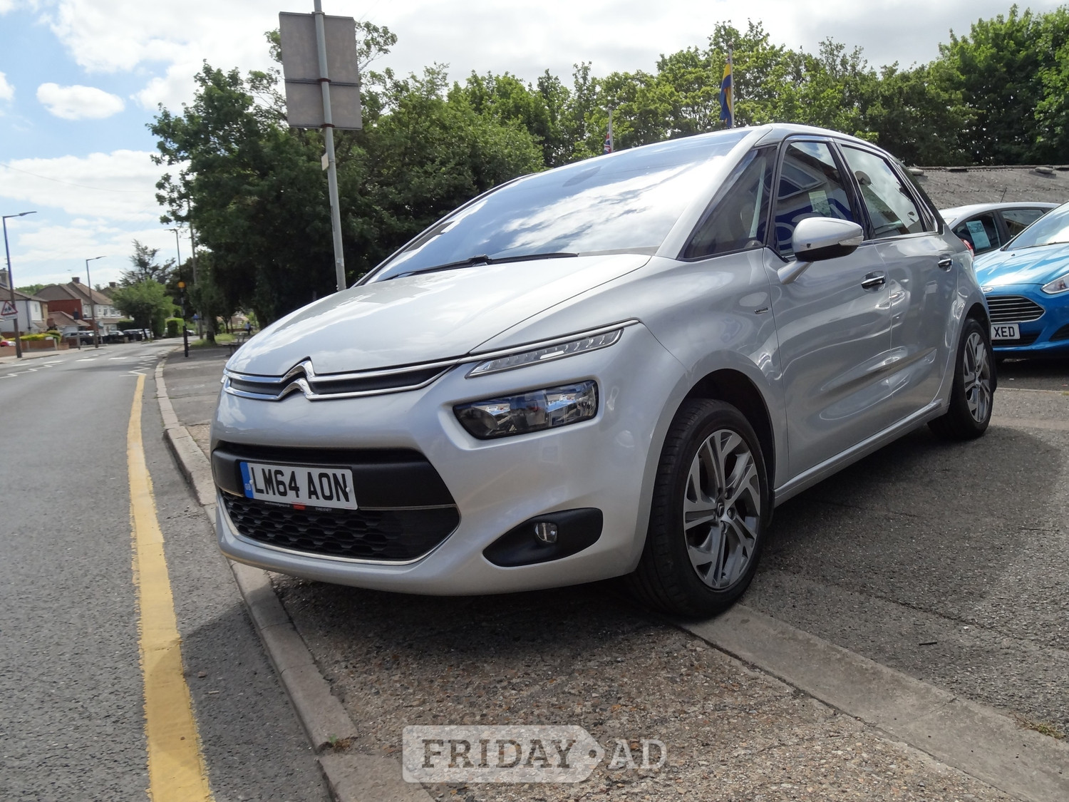 Citroen C4 Picasso 2014 - Cars in Havering