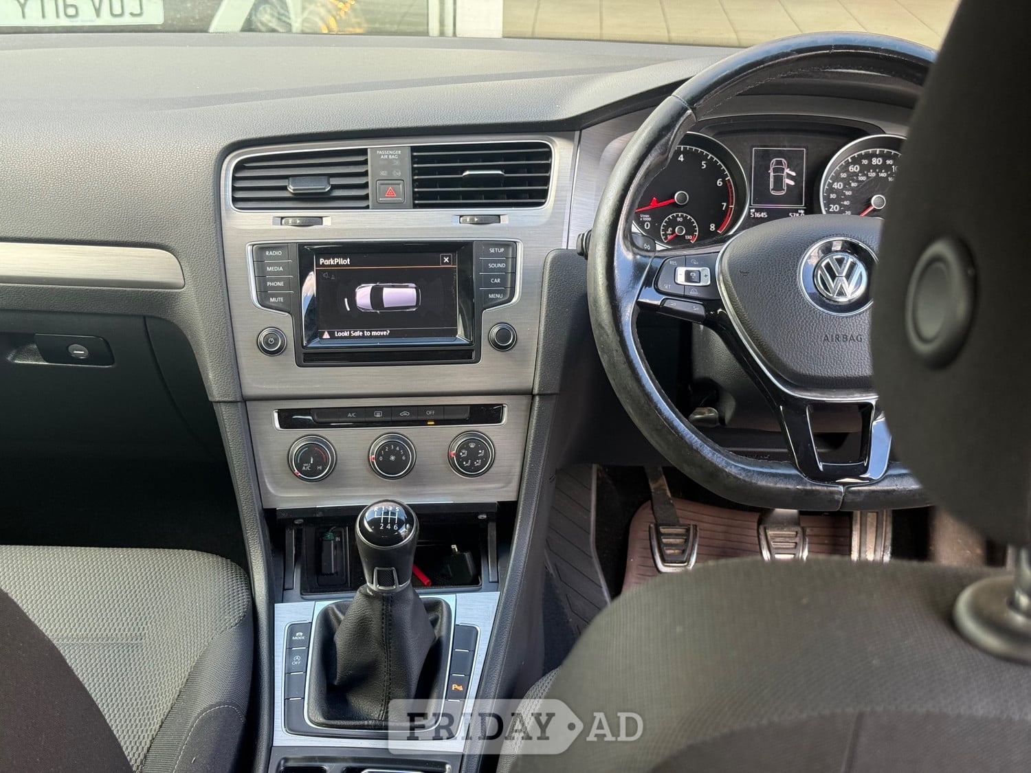 Volkswagen Golf 2015 - Cars