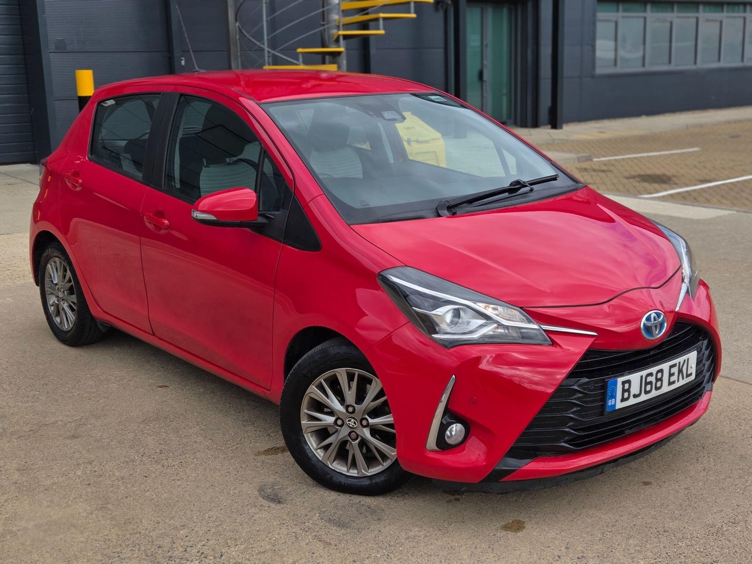 Toyota Yaris 2018 - Cars