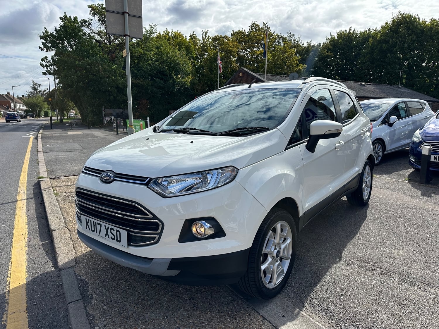 [ berth ]Ford Ecosport