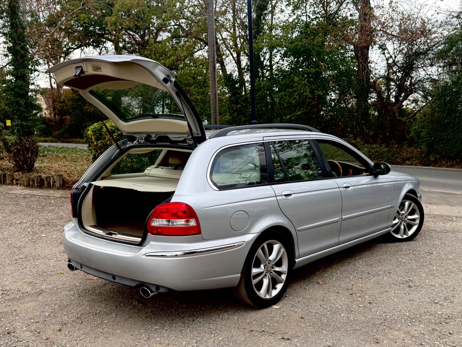 [ berth ]Jaguar X-type