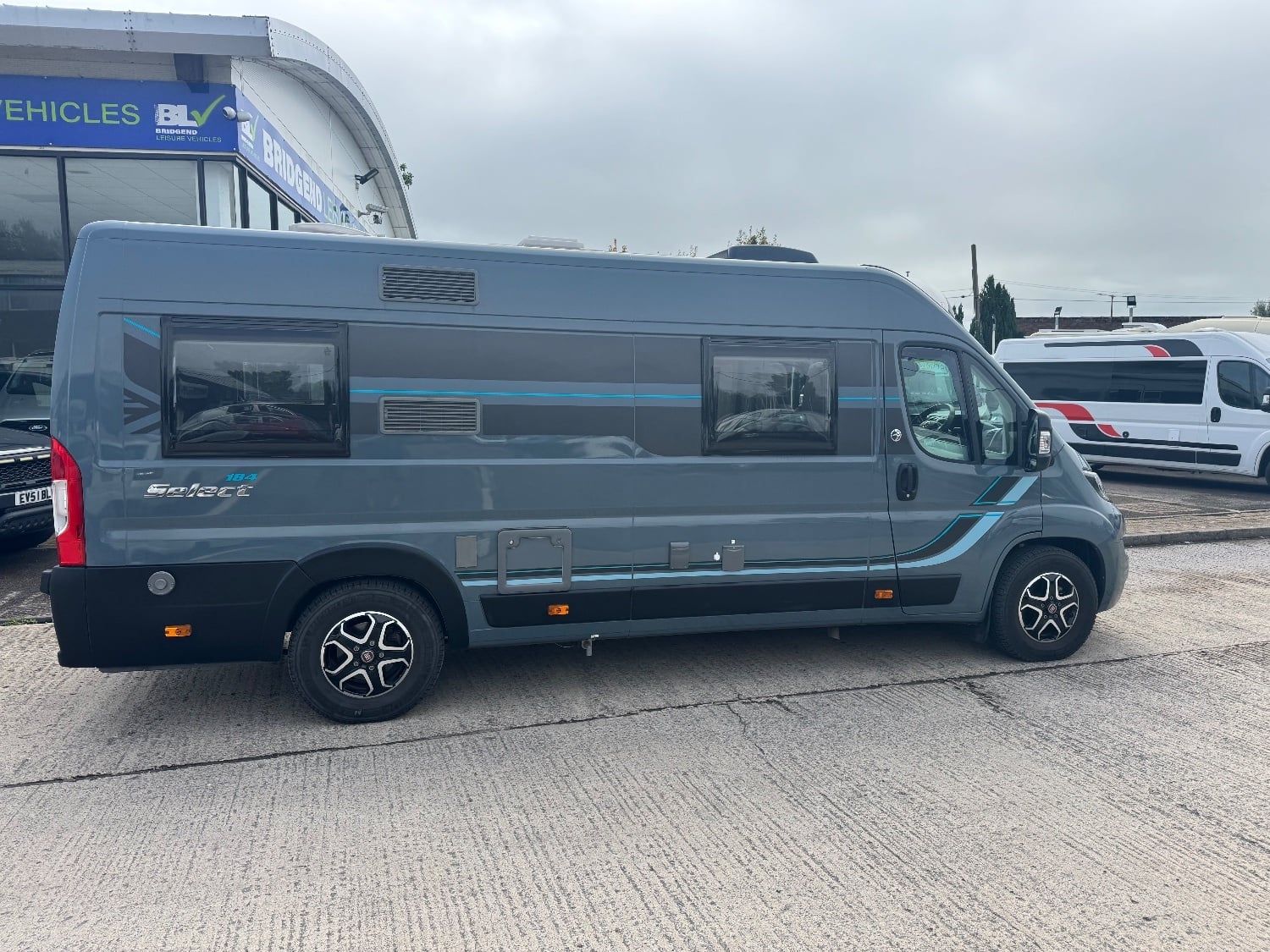 Swift Select 184 Bridgend