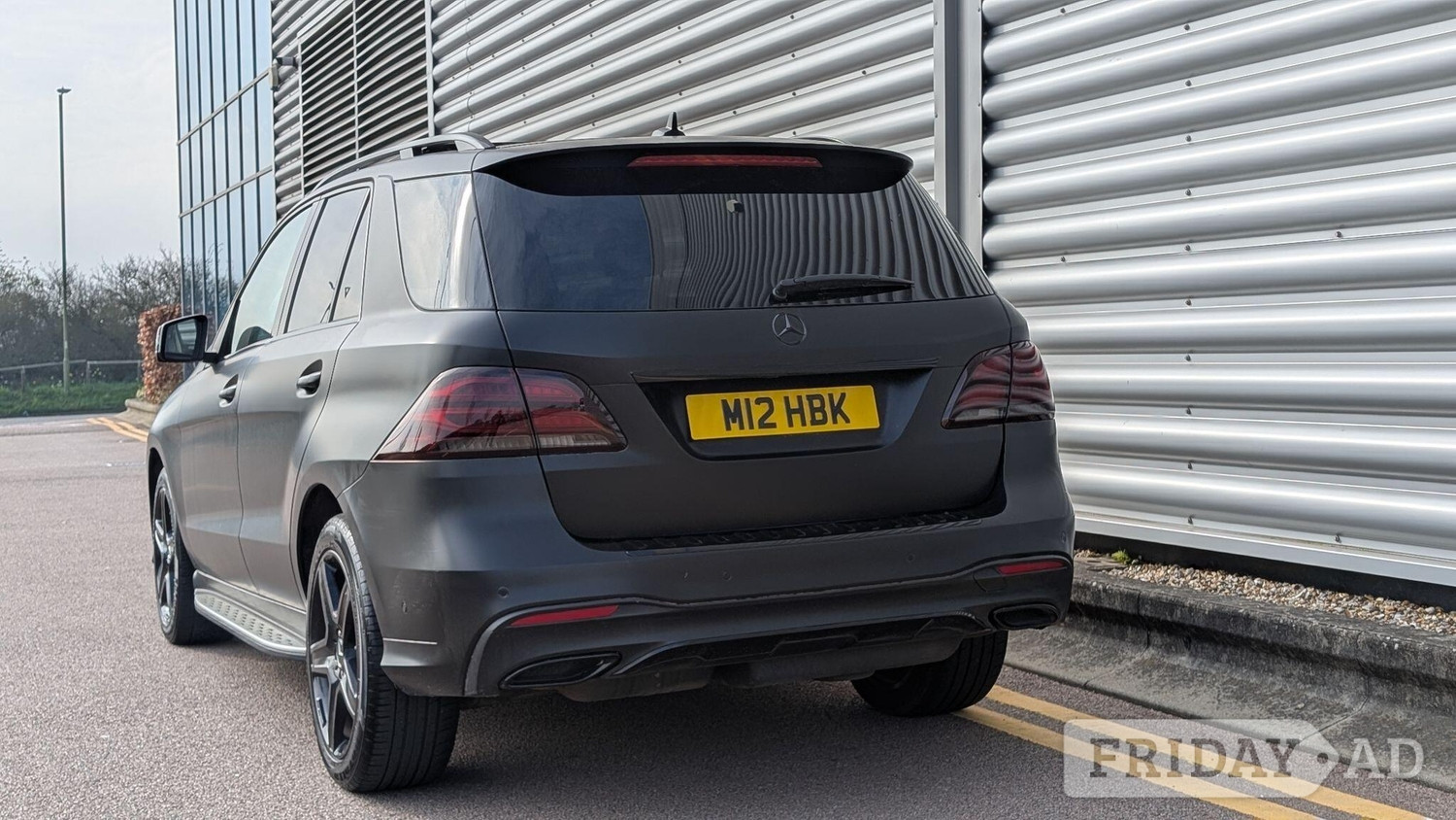 [ berth ]Mercedes-Benz GLE