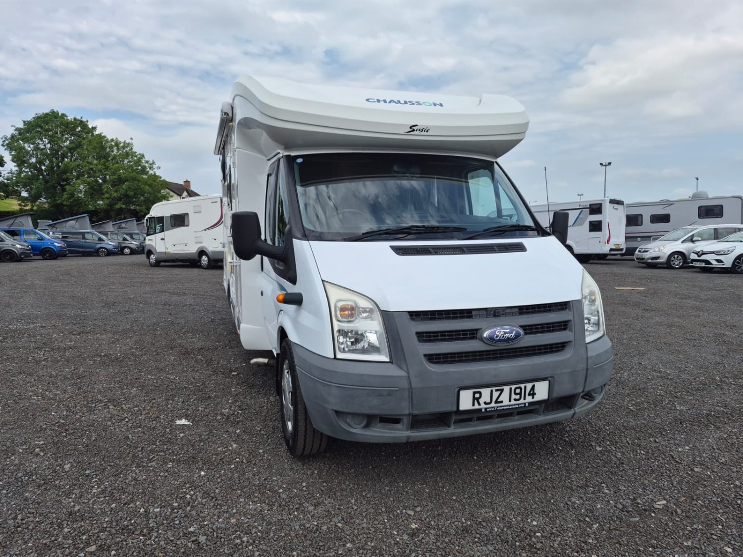 [ berth ]Chausson Flash4