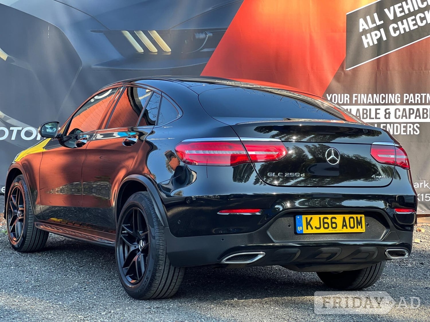 [ berth ]Mercedes-Benz GLC