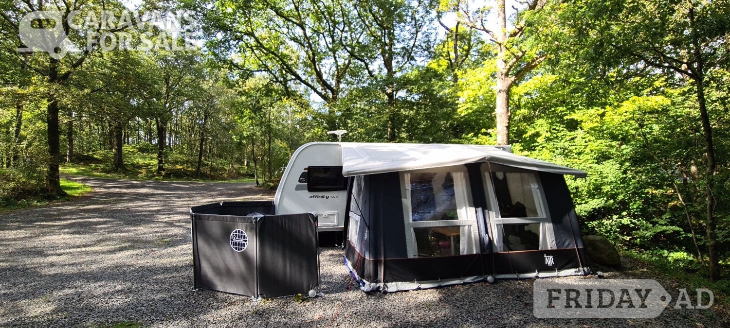 Pontypool Isabella Air Cirrus North 400 Awning, with Air Annex North left