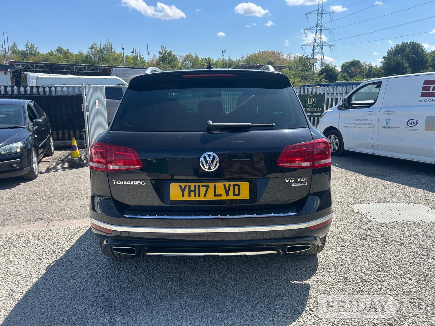 Volkswagen Touareg 2017 - Cars