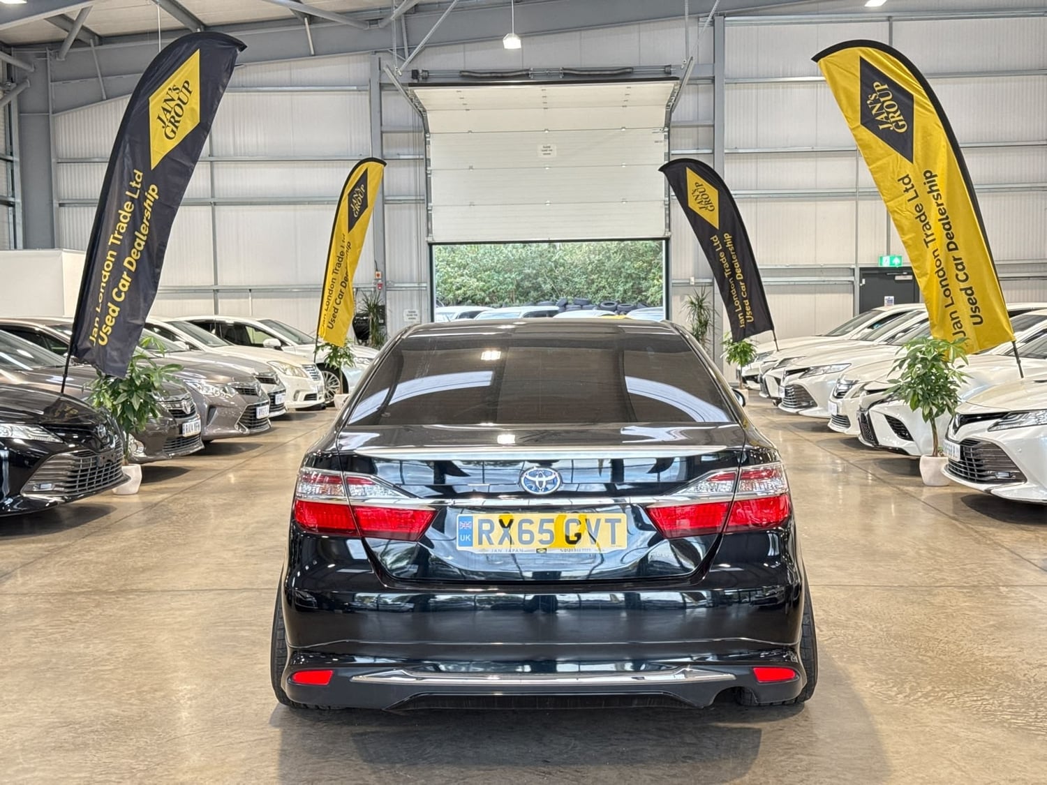 Toyota Camry 2016 - Cars in Reading