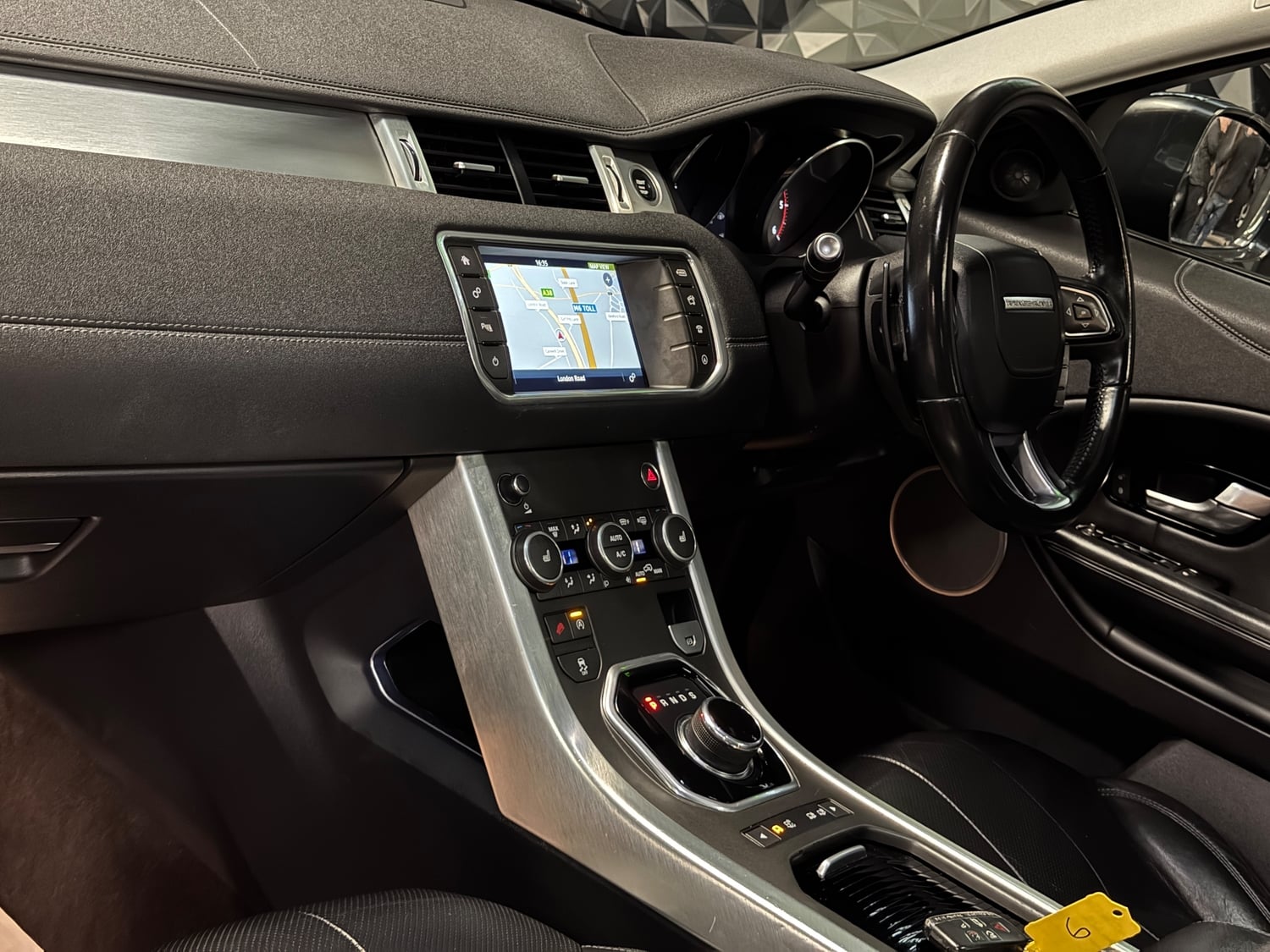 Land Rover Range Rover Evoque 2016 - Cars