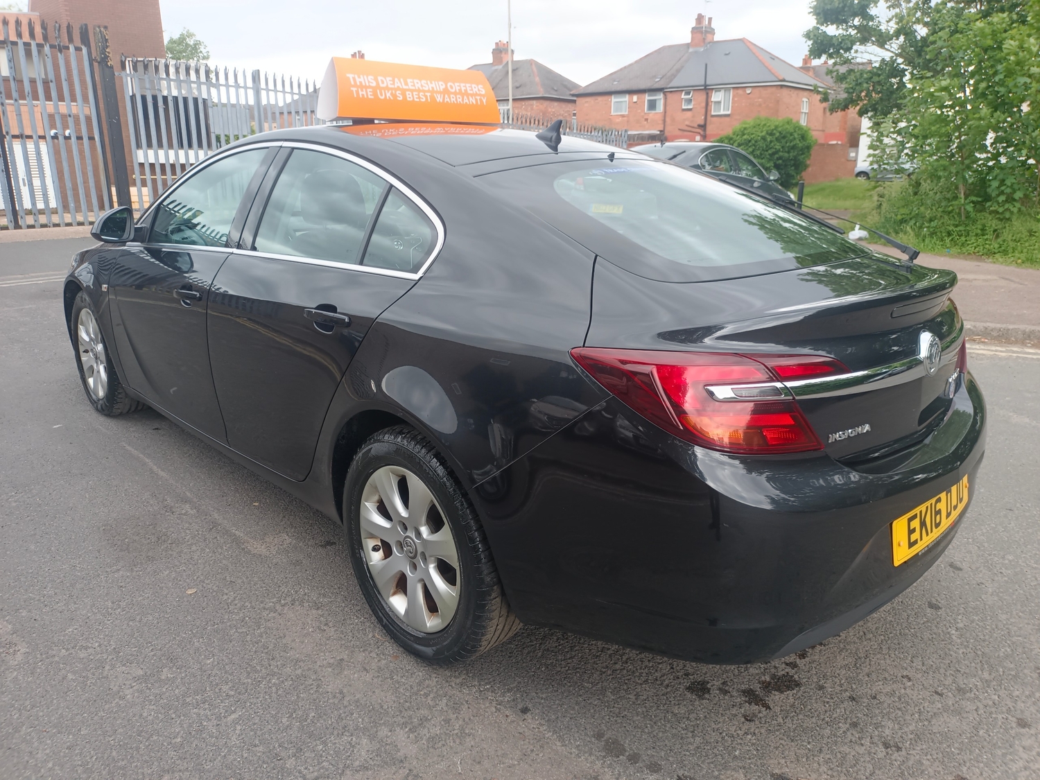 Vauxhall Insignia 2016 - Cars in Leicester