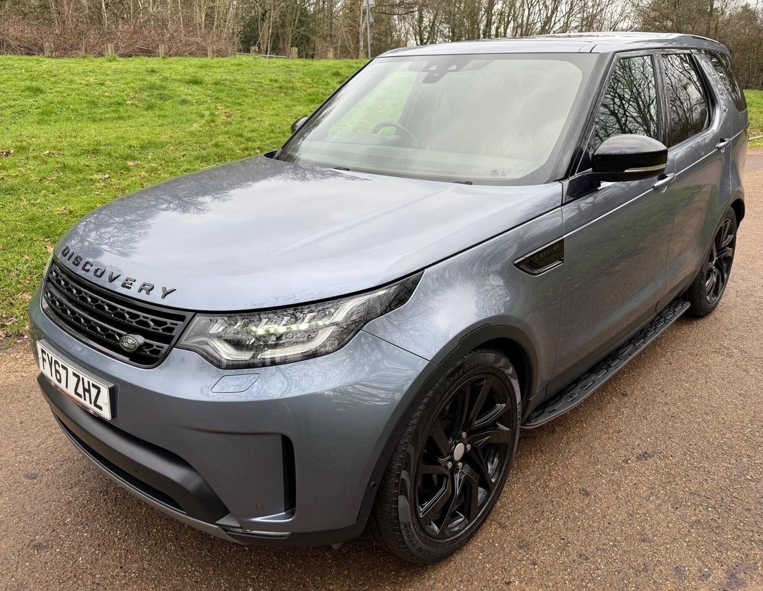 [ berth ]Land Rover Discovery