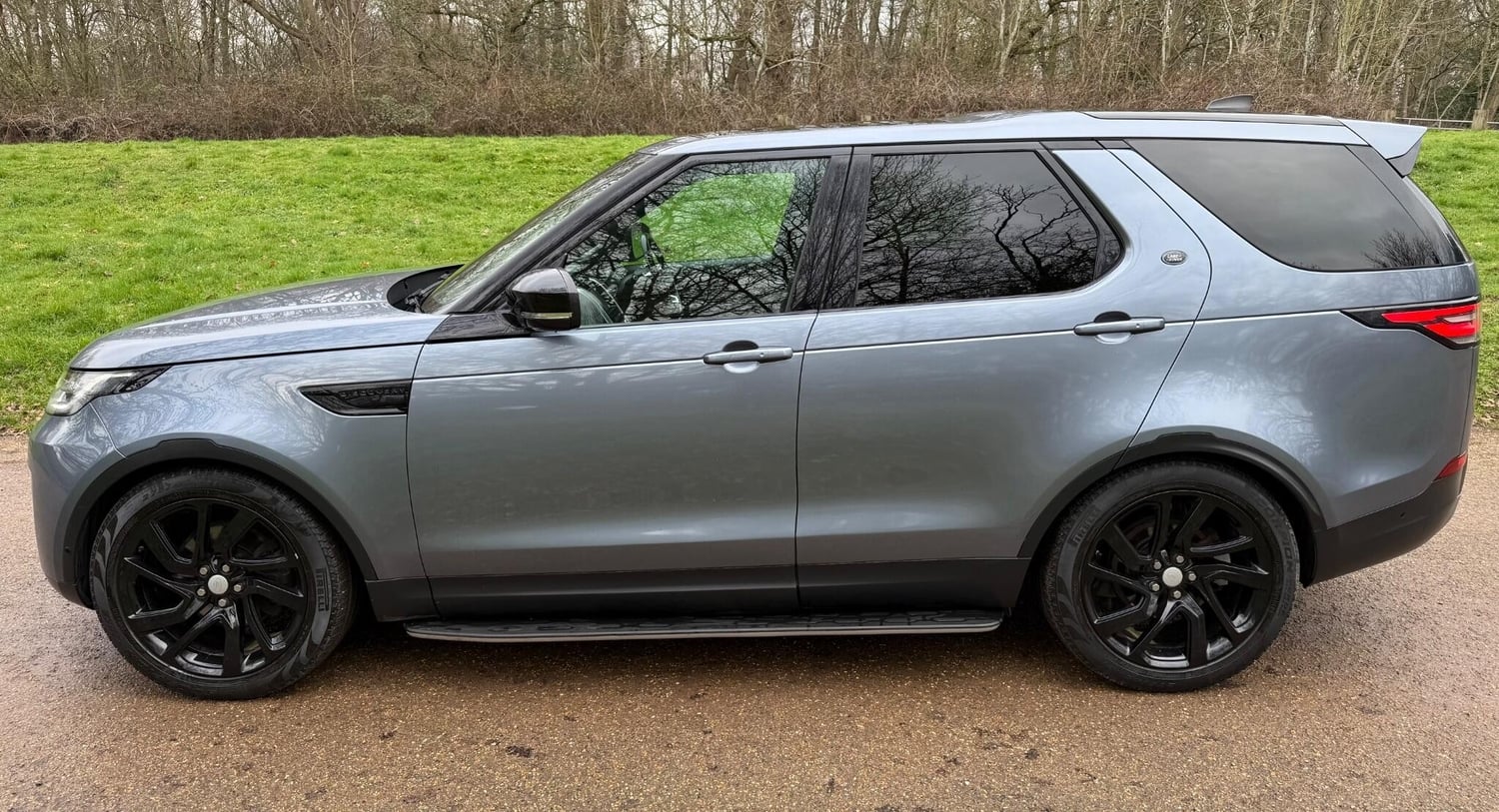 Land Rover Discovery 2017 - Cars