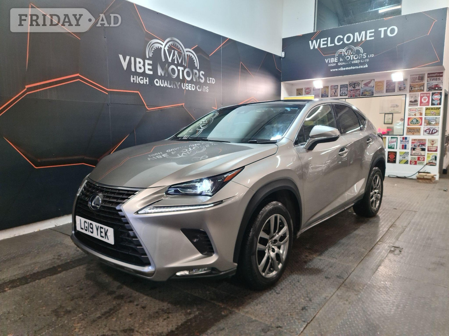 Lexus NX 2019 - Cars