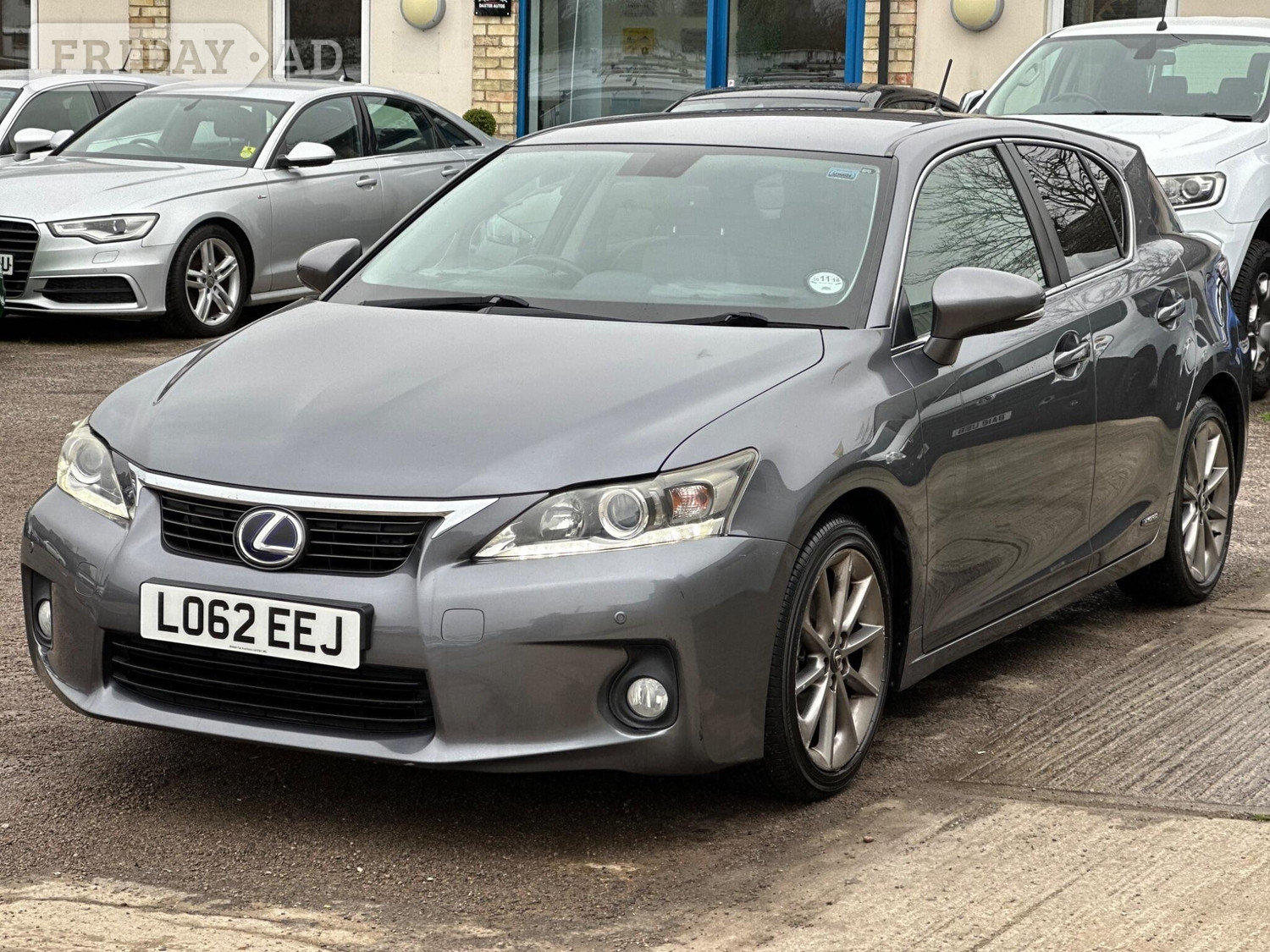 [ berth ]Lexus CT