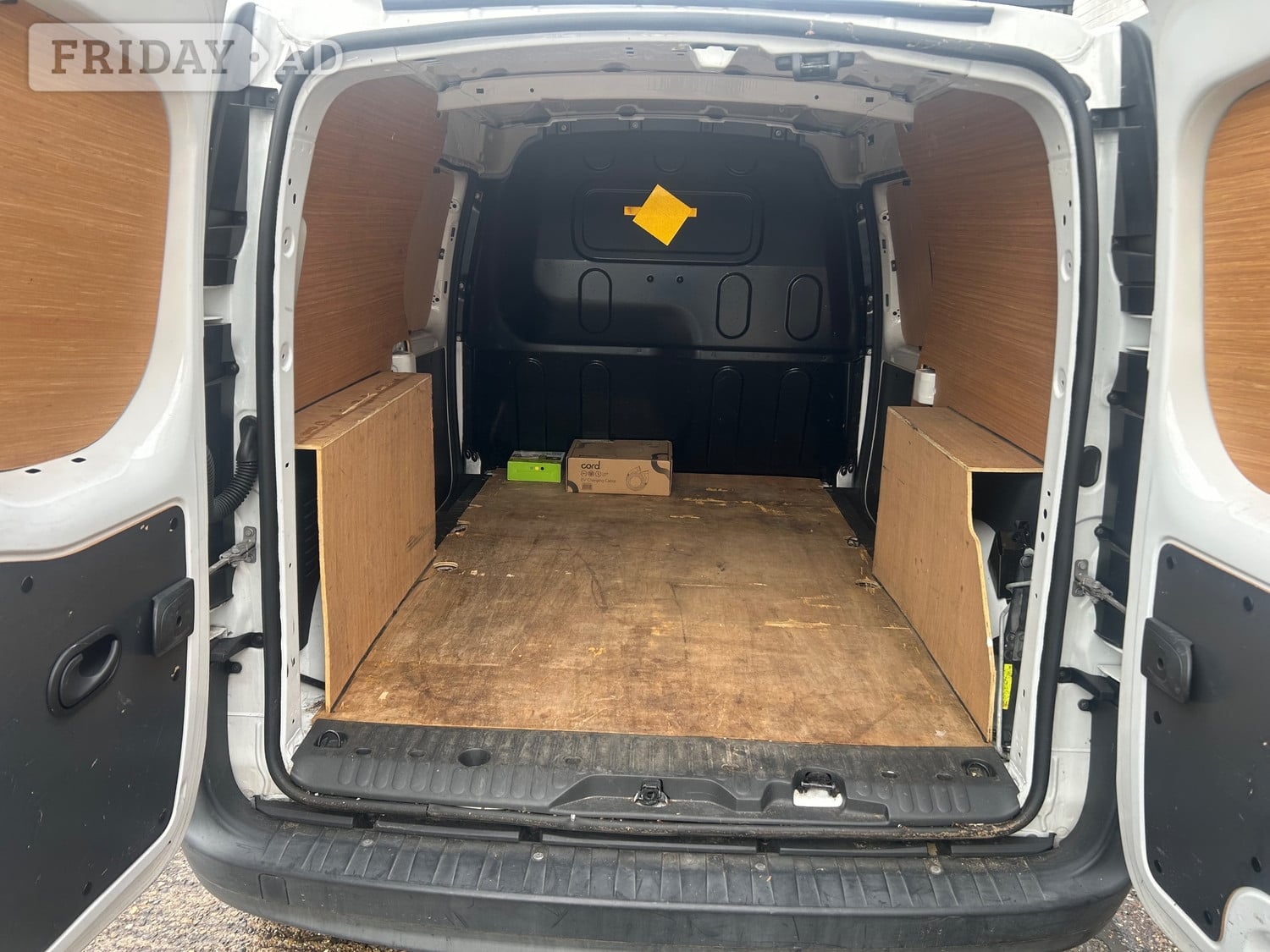 [ berth ]Renault Kangoo