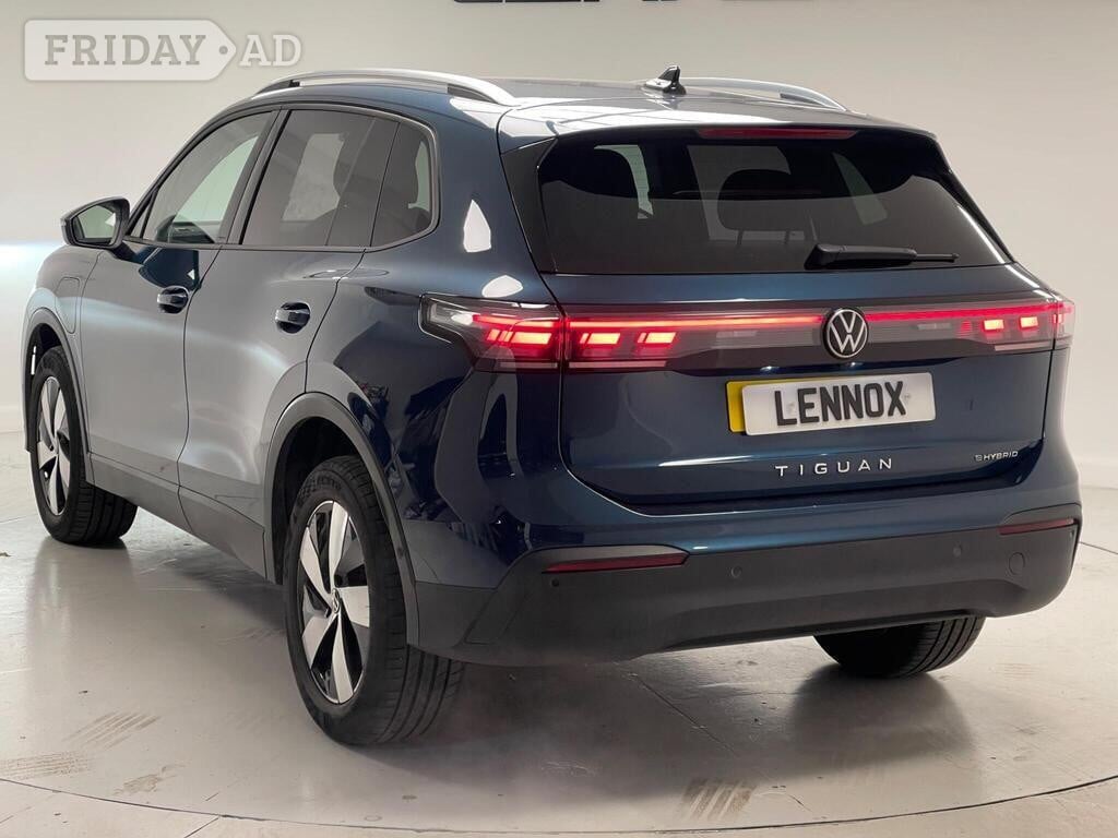 Volkswagen Tiguan 2024 - Cars in Brent