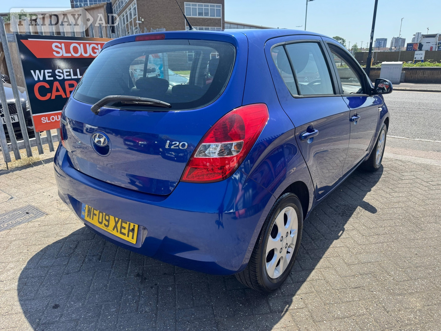 Hyundai i20 2009 - Cars in Slough