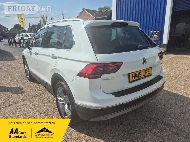 Volkswagen Tiguan 2019 - Cars