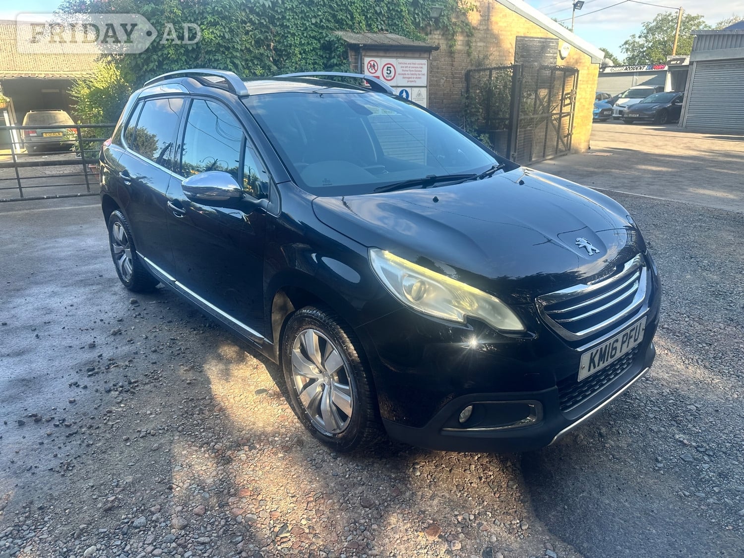Peugeot 2008 2016 in Slough